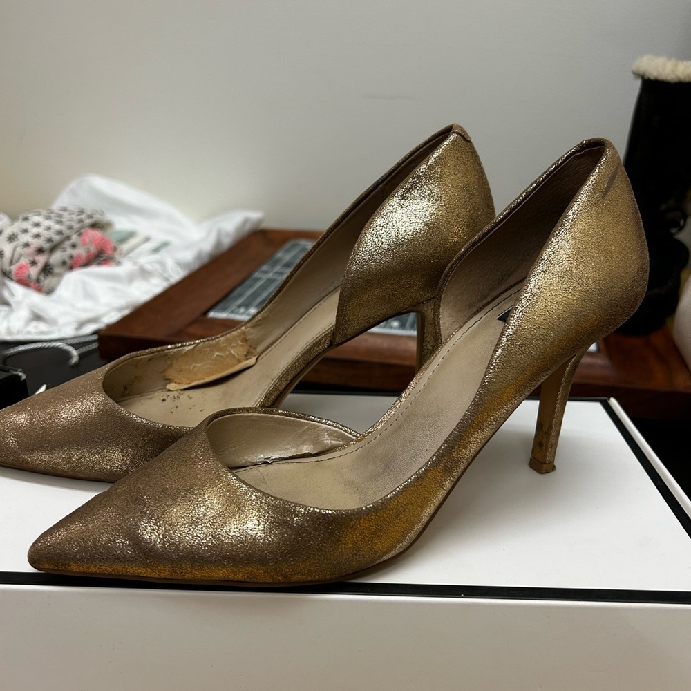 White House Black Market Ella Gold Heels